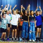 Sommerferien der Schulkinder total verregnet, bis jetzt – hier ein Rückblick auf die Schlussfeier de...