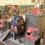 Eine mittelalterliche Stadt aus ©PLAYMOBIL erwartet jung und alt ab 2. Dezember im Stadtmuseum Sinsh...