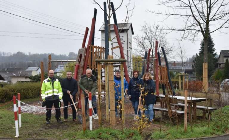 Baumpflanzung Waldangelloch