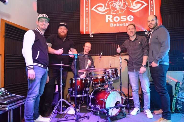 Vor dem 2. Advent in der Rose Baiertal – keine Weihnachtslieder – FATE – die Kultband aus Sinsheim LIVE on Stage