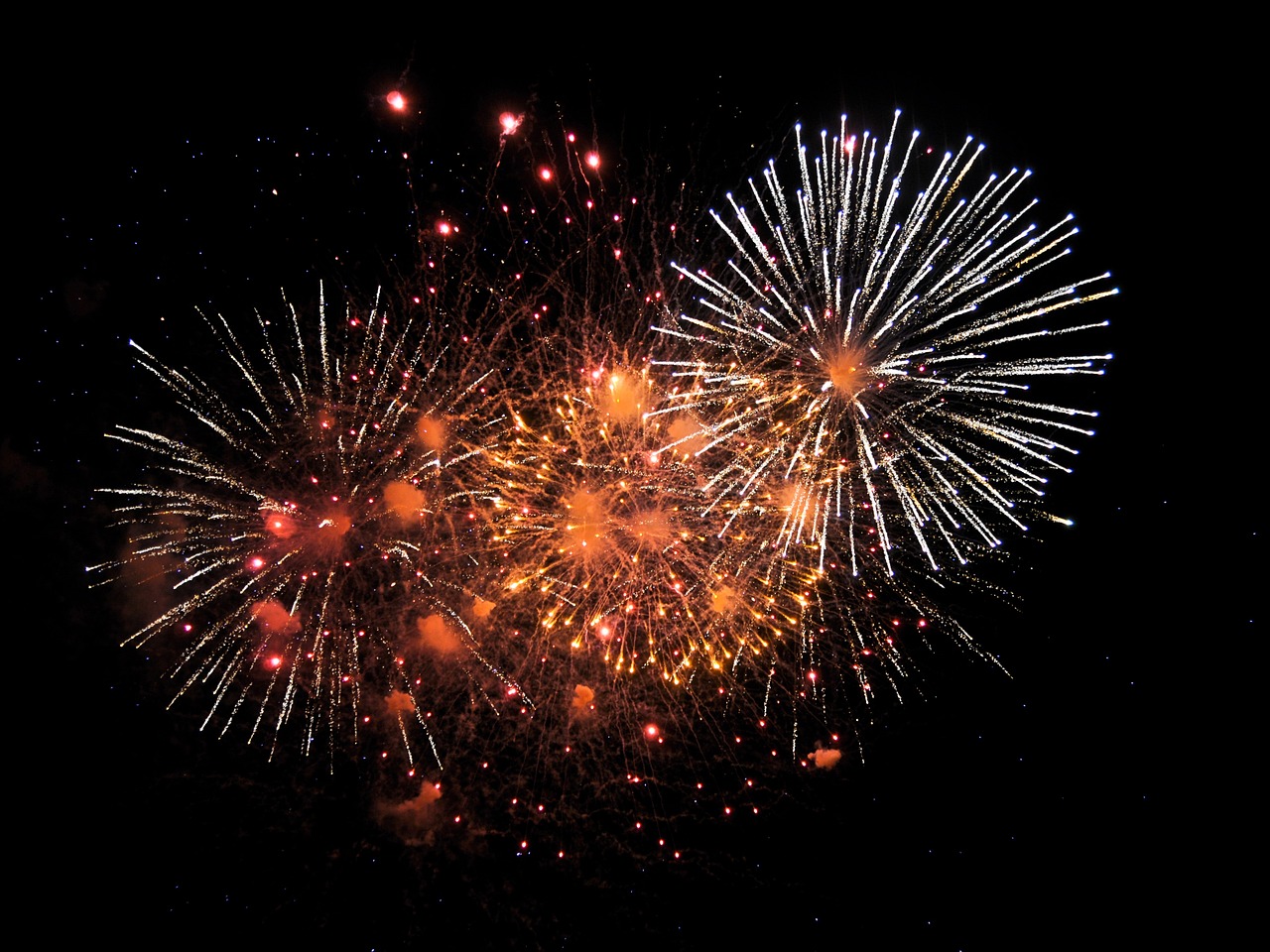 FEUERWERK