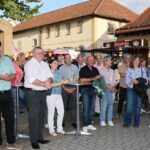 Eröffnung der Hilsbacher Kerwe 2026 mit lautem Knall durch TILLYS WILDEM HAUFEN